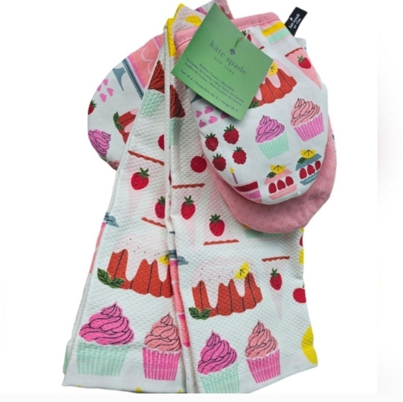 kate spade Other - Kate Spade mini mitts and towel Set